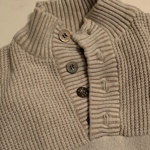 Buckle Men's Turtleneck Sweater in Light Gray